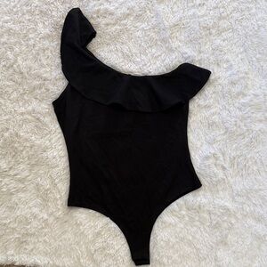 Pink Lily Black One-Shoulder Bodysuit